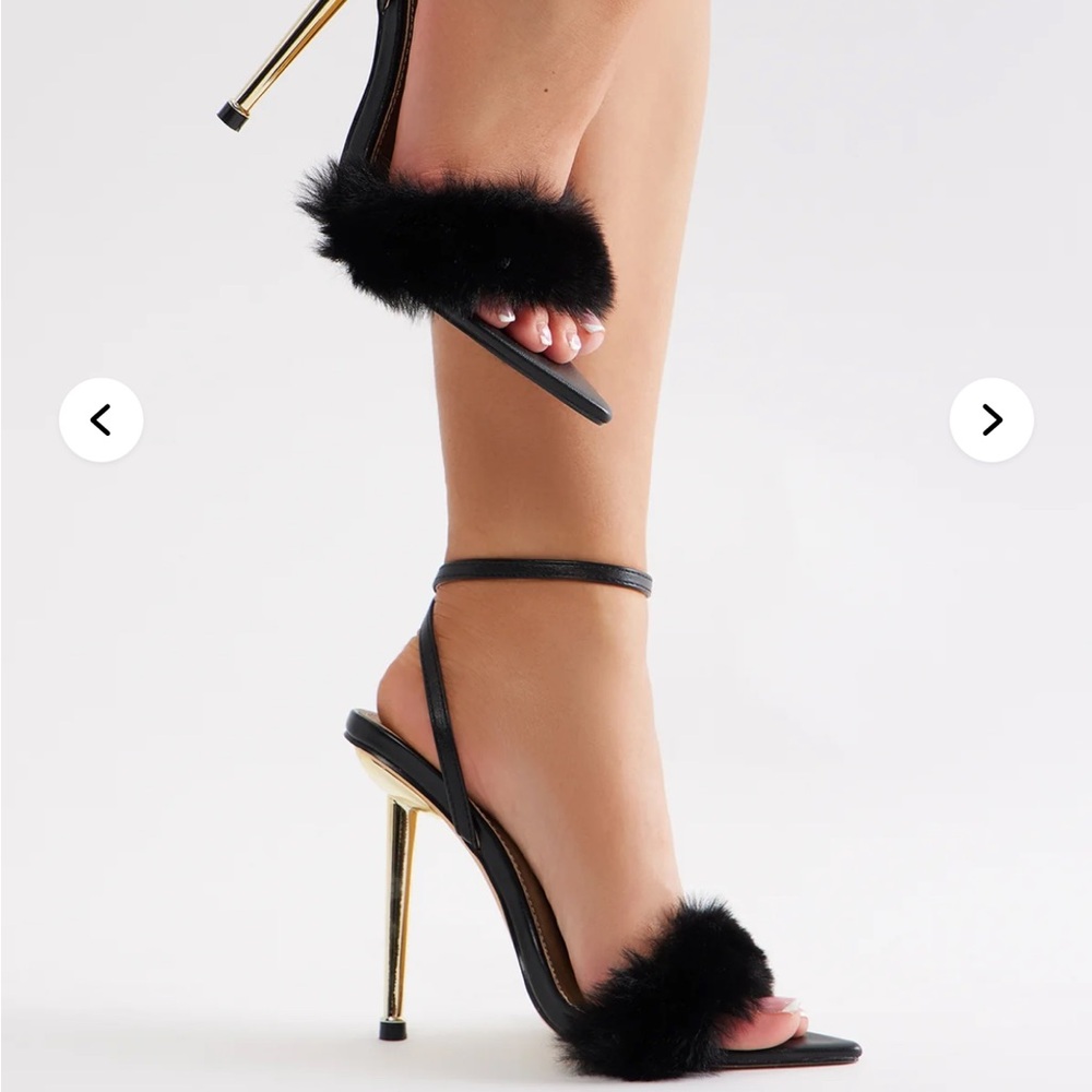 Fuzzy High Heels - Picture 2 of 11